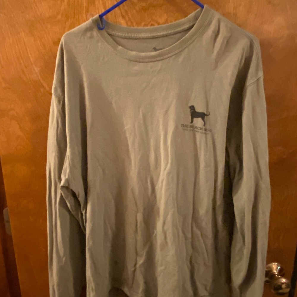 Black dog long sleeve shirt